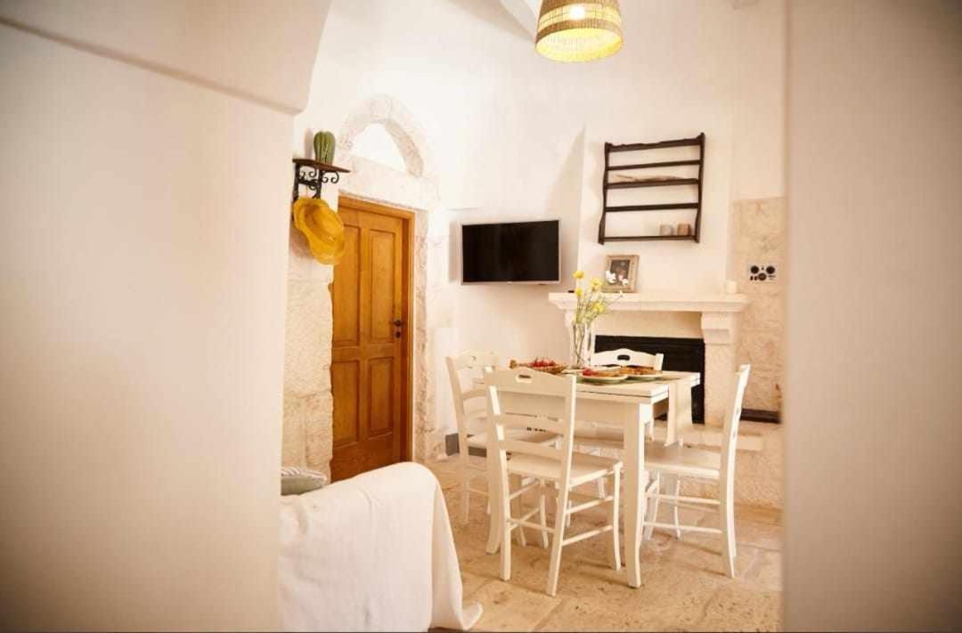 Trulli Azzalema With Exclusive Pool Villa Brindisi Ngoại thất bức ảnh